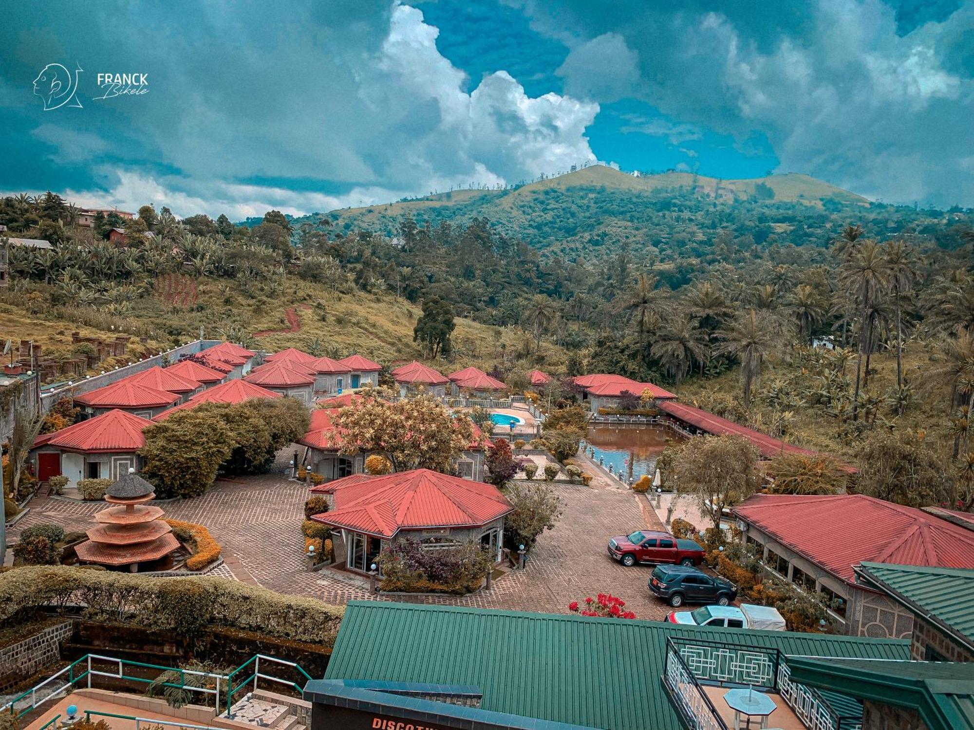 La Vallee De Bana Exterior photo